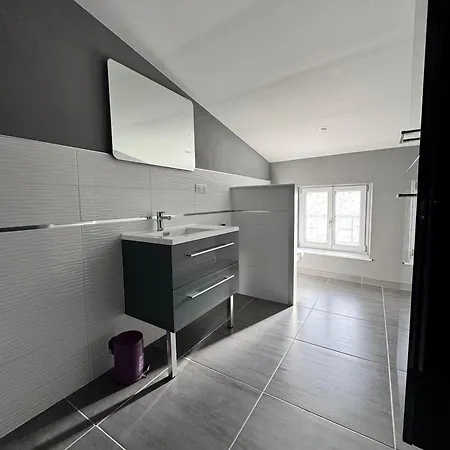 Chez Gomera * ורדון-סור-מוס